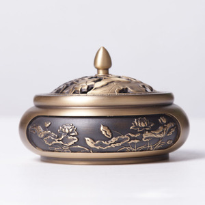 Brûleur d'encens en cuivre pur en forme de fleur de lotus, grande taille, adapté au culte domestique en intérieur, fabriqué en bois d'agar et bois de santal. Antique - Product Image 5