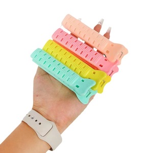 Pinzas para rizar el cabello de nailon Yuhuan, colores surtidos, dos por paquete, sin calor, de resina plástica, para rizar. - Product Image 5