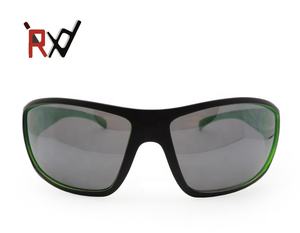 Gafas de Sol Deportivas RW para Golf y Senderismo con Protección UV400, Marco y Lentes de PC, Certificación CE ANSI, Logotipo Personalizado de Alta Calidad - Product Image 2