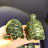 Pas cher Prix Sculpté À La Main Artisanat Xiuyu Serpentine Jade Tortue Cristal Sculptures Animaux Reiki Tortue Fengshui Ornements