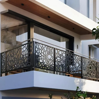 Balustrade d'escalier extérieure contemporaine découpée au laser, finition brossée, pour villas, en acier inoxydable, alliage d'aluminium, acier au carbone