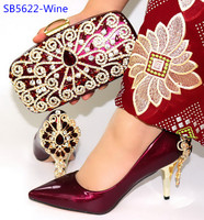 Ensemble Chaussures et Sac Africains Rouge Bordeaux les Plus Vendus, Chaussures Nigérianes Tendance avec Sac Assorti