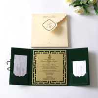 Invitation de mariage élégante, personnalisée, faite à la main, en velours vert, couverture rigide, monogramme doré, design luxueux, invitation découpée au laser