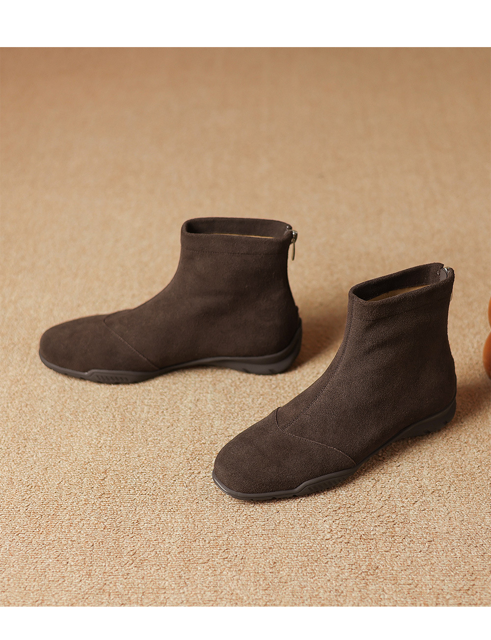 สีน้ำตาล