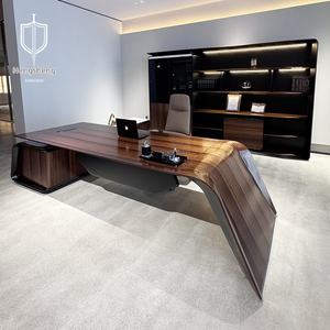 लक्जरी राष्ट्रपति के कार्यालय और उच्च अंत विला उपयोग के लिए पैनल डिजाइन के साथ आधुनिक लकड़ी की विस्तार योग्य डेस्क - Product Image 3