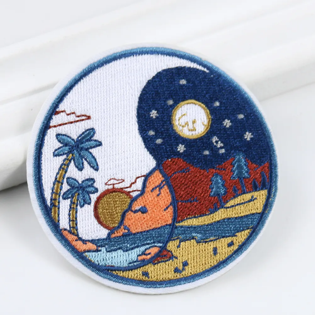 Großhandel custom hohe qualität stickerei patches Tai Chi muster kreative strand sonne mond eisen auf patches