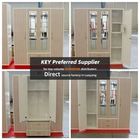 Armoire de luxe en acier imprimé avec miroir tactile et 4 portes métalliques, dotée d'un tiroir, pour chambre à coucher et mobilier de maison