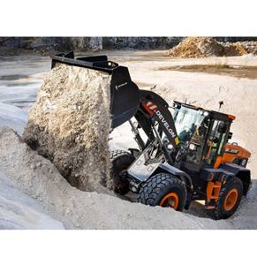 Chargeuse sur pneus hydraulique de 13 tonnes de haute qualité DL220-7 119 kW avec <span class=keywords><strong>fourche</strong></span> <span class=keywords><strong>à</strong></span> palettes <span class=keywords><strong>pour</strong></span> la manutention industrielle des matériaux - Product Image 4