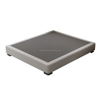Base de lit plateforme rembourrée moderne, économique, écologique et durable avec tête de lit et table de chevet pour chambre d'hôtel