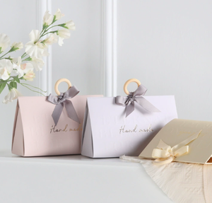 Custom High End Ribbon Hand Held Gift <b>Box</b> With Wooden Ring Handle Luxury Paperboard Packaging <b>Box</b> For <b>Wedding</b> Candy - Product Image 1