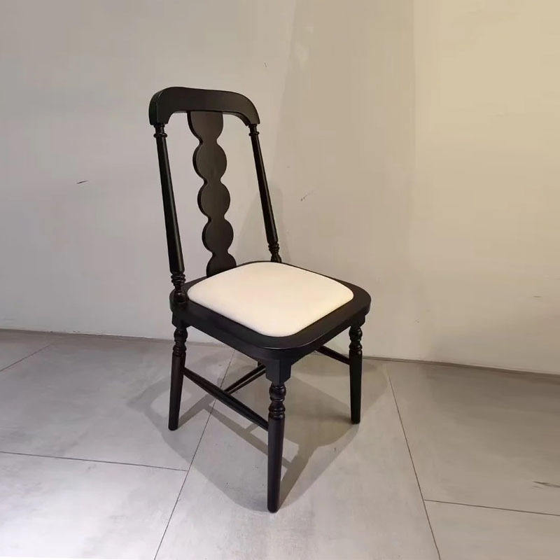 Chaise Diana en cuir de relocalisation super blanc-cendré noir