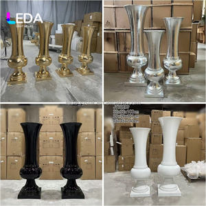 Jarrón Alto Dorado Estilo Indio LEDA, Centro de Mesa para Bodas, Soporte de Metal de Lujo para Flores, Decoración de Mesa para Eventos y Fiestas - Product Image 3