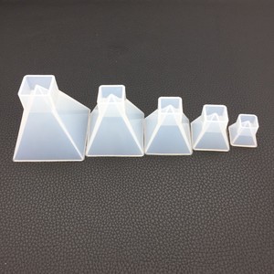 DIY Parlak Orgonit Piramit Epoksi Reçine Kalıp Silikon Dayanıklı Çevre Dostu Mum Takı Döküm El Sanatları için - Product Image 1