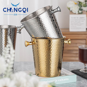 Cubo de hielo metálico dorado de 5 cuartos, cubo de hielo de acero inoxidable con acabado espejado martillado para fiestas, bodas, banquetes - Product Image 3