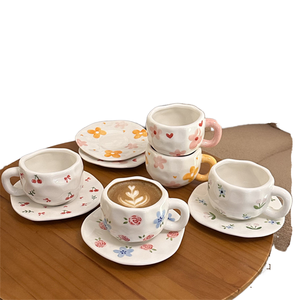 Direkt ab Werk Tassenset im süßen Feen-Design, koreanischer Stil, mit handbemalten Blumen und Schleifen, Keramiktasse mit Untertasse für Tee und Kaffee - Product Image 1