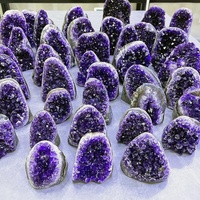Pierre naturelle de haute qualité en améthyste violette, grappe de forme libre, pour la décoration Feng Shui