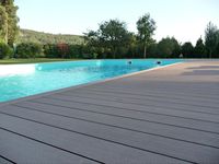 Planches de terrasse en bois composite pour l'extérieur, respectueuses de la peau Nature Aspect bois Texture 3d Revêtement de sol gaufré Wpc Terrasse en composite