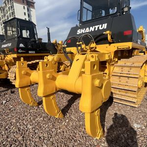 Bouteur Shantui SD22 210 CV avec moteur Cummins et pompe, faible nombre d'heures, pour préparation de terres agricoles et plantations de palmiers, 23,45 T, 4,6 m - Product Image 3