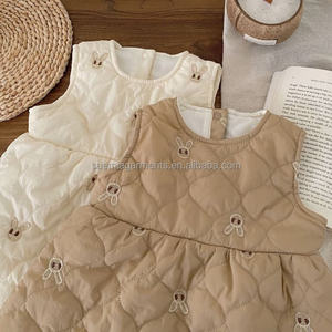 1 pièce étiquette personnalisée lapin en <span class=keywords><strong>nylon</strong></span> automne hiver bébé vêtements pour bébés col rond sans manches filles robe pour tout-petits - Product Image 2