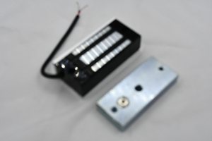 Cerradura electromagnética <span class=keywords><strong>de</strong></span> 60kg y 24V, cerradura magnética, cerradura <span class=keywords><strong>de</strong></span> Control <span class=keywords><strong>de</strong></span> acceso para armario, puerta <span class=keywords><strong>de</strong></span> madera, sala <span class=keywords><strong>de</strong></span> <span class=keywords><strong>escape</strong></span> - Product Image 2