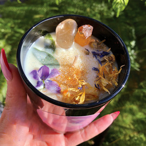 Candela Magica Artigianale Profumata con Cristalli e Logo Personalizzato, Decorata con <span class=keywords><strong>Fiori</strong></span> Naturali Essiccati di Lusso - Product Image 2