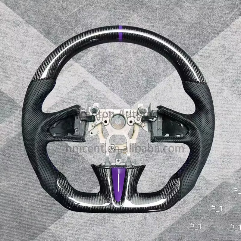 Cuir + fibre de carbone + logo violet + coutures noires