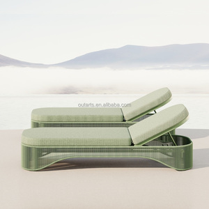 Mobilier <span class=keywords><strong>de</strong></span> plage extérieur <span class=keywords><strong>de</strong></span> luxe <span class=keywords><strong>de</strong></span> haute qualité Foshan Kingmake avec coussin épais, lit <span class=keywords><strong>de</strong></span> soleil pour piscine, chaise longue <span class=keywords><strong>de</strong></span> plage - Product Image 3