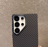 Coque arrière rigide en fibre de carbone motif grille, support magnétique pour charge sans fil, compatible S23 S24 S25 PLUS, style urbain