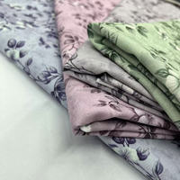 Tissu en crêpe seersucker tissé à rayures en polyester pour robes de luxe, 150 g/m², écologique, fil 150D, confortable et doux pour la peau
