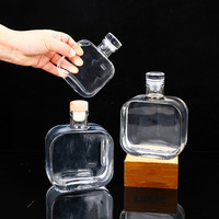 Botella de licor de vidrio de pedernal 250ml 500ml Flat Whisky Spirits Vodka Gin Wine Brandy Rum Tequila Bebida Botella de vidrio con corcho