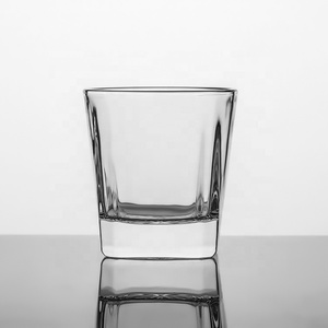 Clarion Square Non-leaded Crystal <strong>Whiskey</strong> Decanter <strong>Set</strong> with Four Old Fashioned Glasses - Product Image 4