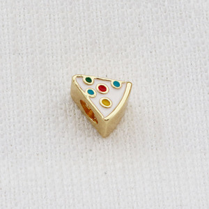 CZ9432 Abalorios de dijes colgantes chapados en oro con esmalte, con diseños divertidos de pizza, taza de café y comida, para pulseras, con temática de celebración de cumpleaños - Product Image 4