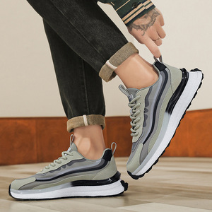 รองเท้าผ้าใบผู้ชายแบบสวม น้ำหนักเบา รองรับแรงกระแทก กันลื่น ใส่ทำงานได้ทุกวัน สวมใส่สบาย ระบายอากาศได้ดี พื้นกันลื่น รองเท้าลำลอง - Product Image 3