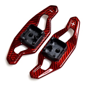 L'extension de manette de vitesse de volant en fibre de carbone <span class=keywords><strong>rouge</strong></span> convient à <span class=keywords><strong>Audi</strong></span> A3 8V S3 RS3 A4L S4 A5 SQ5 S5 RS4 B8 B9 A6 A7 <span class=keywords><strong>TT</strong></span> R8 Q3 Q5 - Product Image 2