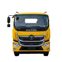 Camion-grue à structure métallique pour la levée de poutres en acier, l'installation de cadres et les projets d'ingénierie de structures métalliques