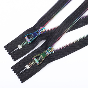 Thiết kế mới thời trang 5 # thân thiện với môi Reversible Nylon gần kết thúc cầu vồng dây kéo với màu sắc tùy chỉnh răng và thanh trượt - Product Image 5