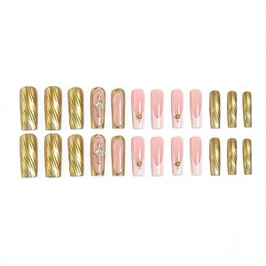 Uñas Postizas K016 <span class=keywords><strong>con</strong></span> Franja Dorada en Relieve 3D, Estilo Lujoso y Elegante, ABS Premium, MOQ1, Venta al Por Mayor, Stock Disponible - Product Image 5