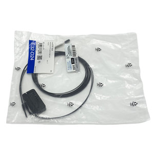 Capteur à fibre optique réfléchissant diffuse E32-D24 à vue latérale avec amplificateur de type séparé pour dispositif de détection industriel - Product Image 3