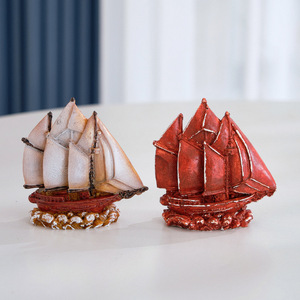 Modèle de voilier en résine, ornement décoratif, style méditerranéen, décoration d'intérieur, artisanat artistique, idée cadeau - Product Image 1