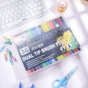 ปากกาหัวคู่แบบสองหัว สำหรับงานศิลปะ สีสันสดใส พร้อมหัวพลาสติกและหัวพู่กัน บรรจุในชุดของขวัญ - Product Image 4