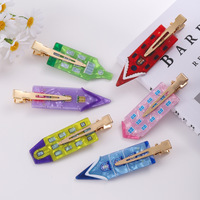 Barrettes à cheveux en PVC en forme de maison de dessin animé mignonnes YJL en gros, pinces à cheveux colorées pour filles, accessoires capillaires quotidiens