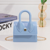 Neuheiten Luxus-Handtaschen Bunte Candy-Farben Damen-Mode PVC-Jelly-Taschen Perlen-Feder-Stickerei Buchstaben-Design Klettverschluss
