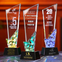 Trophée en cristal coloré personnalisé et créatif, récompense pour employé de l'année, pour réunion annuelle, nouveau design en verre gravé