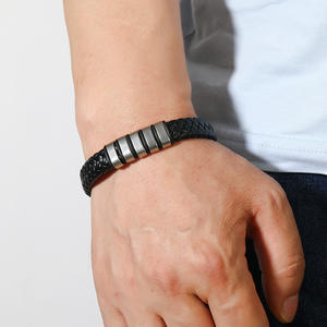 Wholesale Men's Personalized Woven <strong>Leather</strong> Bracelets Fashionable Simple Commuting <strong>Wristbands</strong> Fashionable <strong>Bangles</strong> - Product Image 3