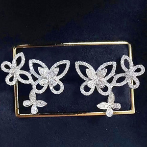 Orecchini a farfalla da donna, design cavo alla moda, eleganti e chic, stile street, gioielli per l'uso quotidiano. - Product Image 6