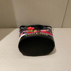 กระเป๋าถือสะพายข้างผู้หญิงลายการ์ตูนเรขาคณิตสไตล์เรโทรสำหรับฤดูใบไม้ร่วงและฤดูหนาว รุ่นใหม่ล่าสุด ดีไซน์เก๋ไก๋  ถอดสายสะพายได้ ทำจากวัสดุ PU - Product Image 5