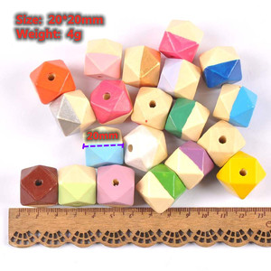 Naturel inachevé en bois <span class=keywords><strong>hexagone</strong></span> <span class=keywords><strong>géométrie</strong></span> couleur lâche entretoise perles accessoires fabrication de bijoux polygone mâcher perle artisanat ensemble bricolage - Product Image 2