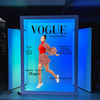 Boîte photo de luxe pour magazine avec éclairage téléphonique et LED haute luminosité à angle de 0,5° avec imprimante 21,5 pouces