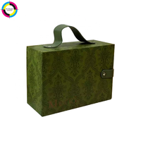 Boîte à tiroir en carton rigide haut de gamme avec fermeture magnétique, sangle de transport en cuir, emballage personnalisé de qualité supérieure pour les marques de luxe, cadeaux