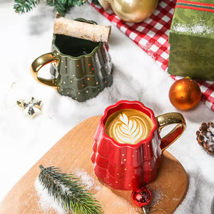 Caneca de Cerâmica Fofa em Formato de Árvore de Natal com Padrão Vermelho, Capacidade de 300ml, Conjunto de Caixa de Presente para Festas, para Café ou Bebidas Quentes, Segura para Alimentos - Product Image 3